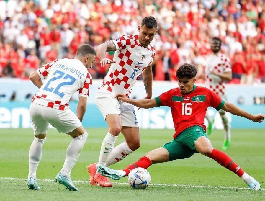 瑞士爆冷摩洛哥，萨内统治全场的简单介绍