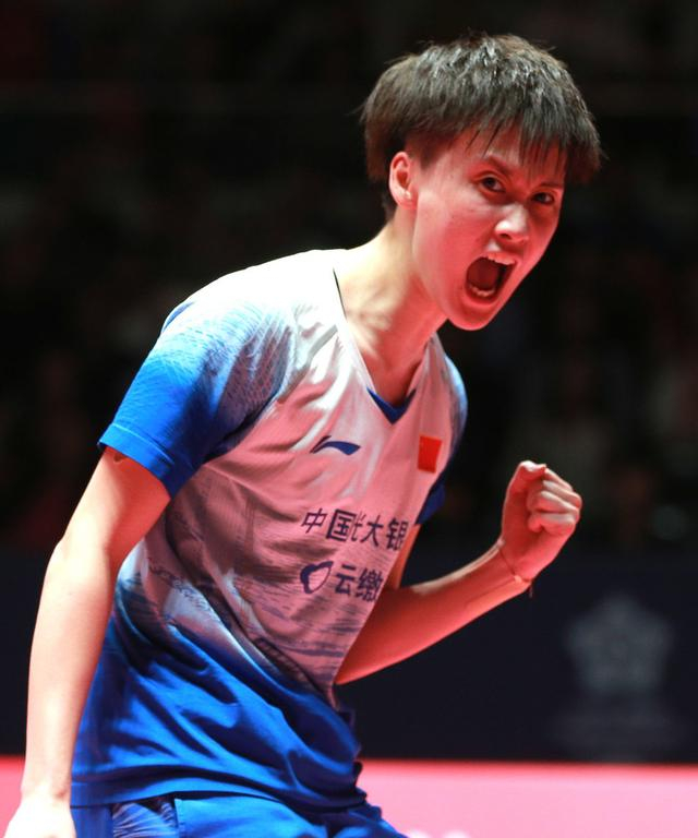 韩国羽毛球队逆转英格兰羽毛球队，辛杜高光表现的简单介绍