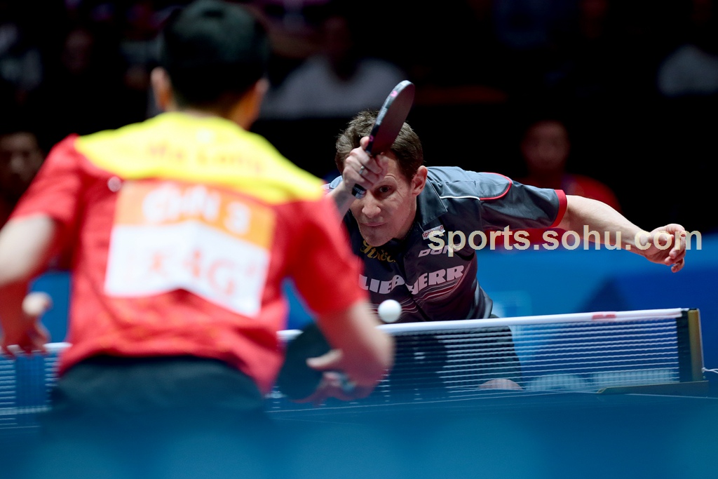 奥地利队横扫瑞典队，马龙点燃赛场