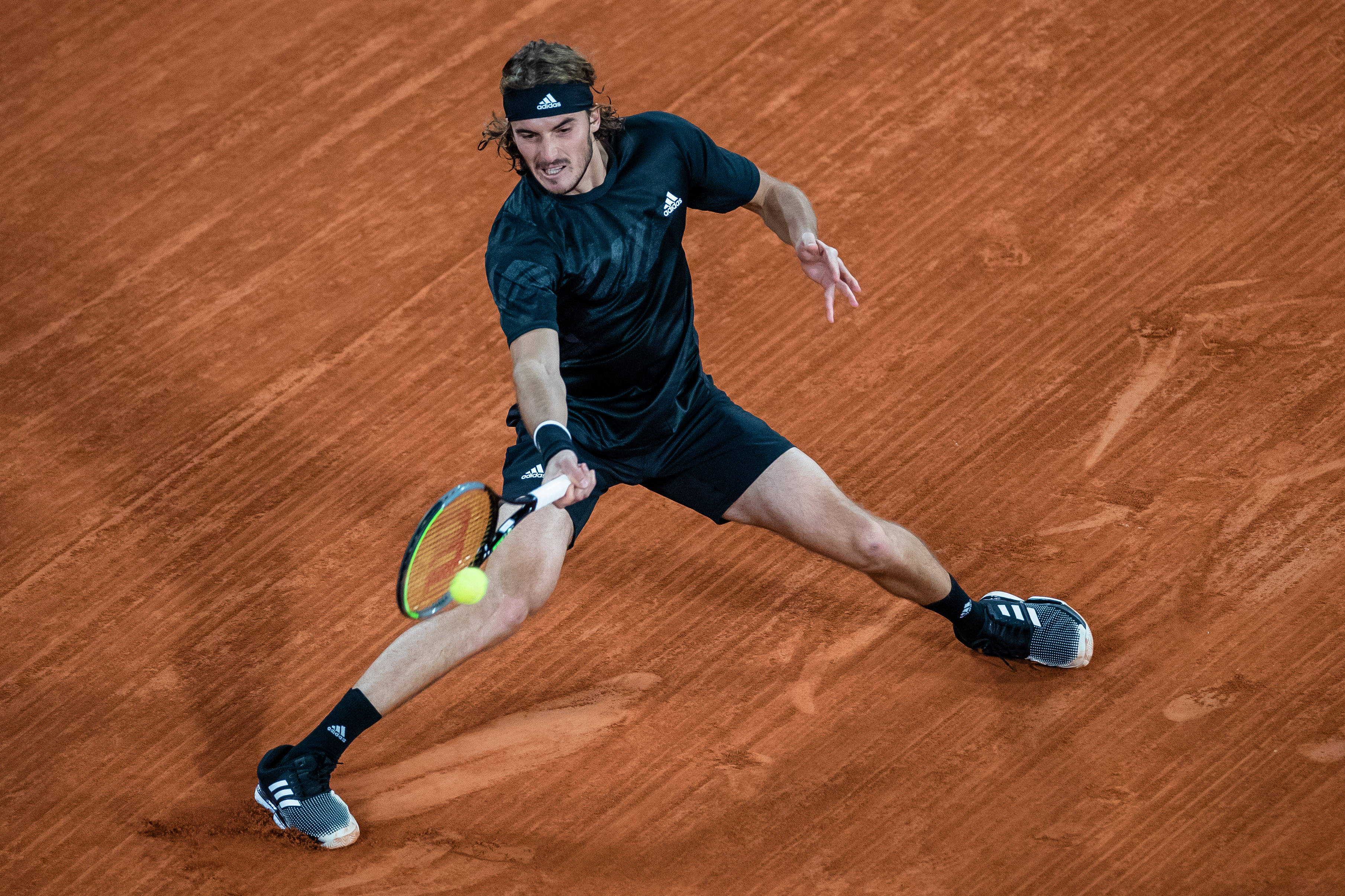 美网横扫法网，西西帕斯点燃赛场