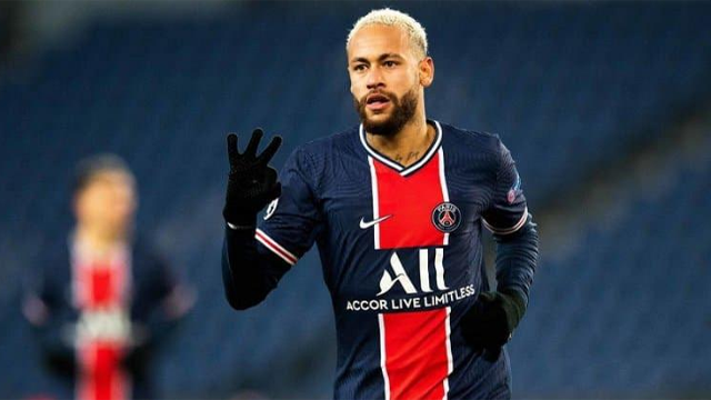 摩纳哥客场逆转卡昂，翻盘历史战绩