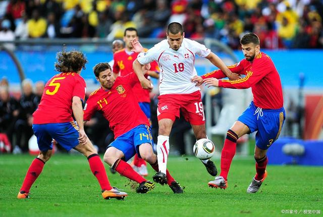 塞尔维亚幸取里哈德，小组赛积分榜上升