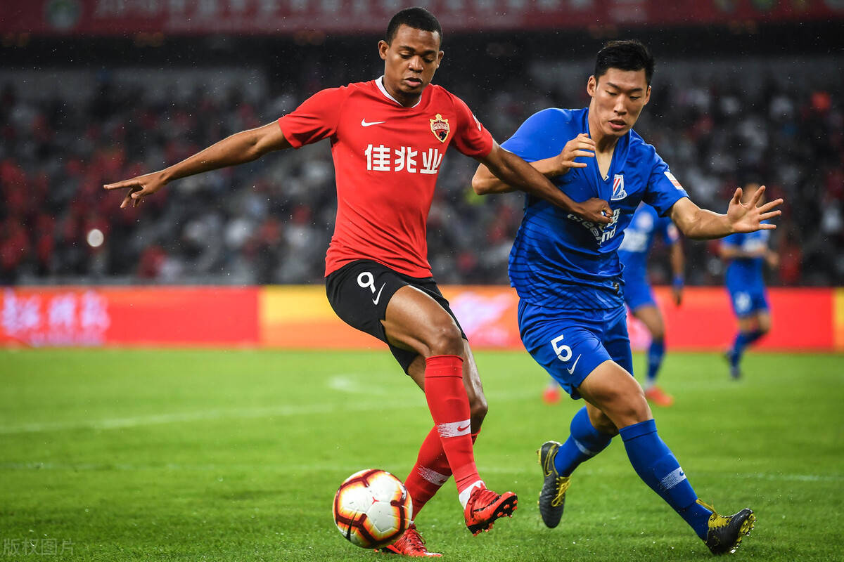 阿尔梅里亚新援表现抢眼，球队期待更好成绩的简单介绍