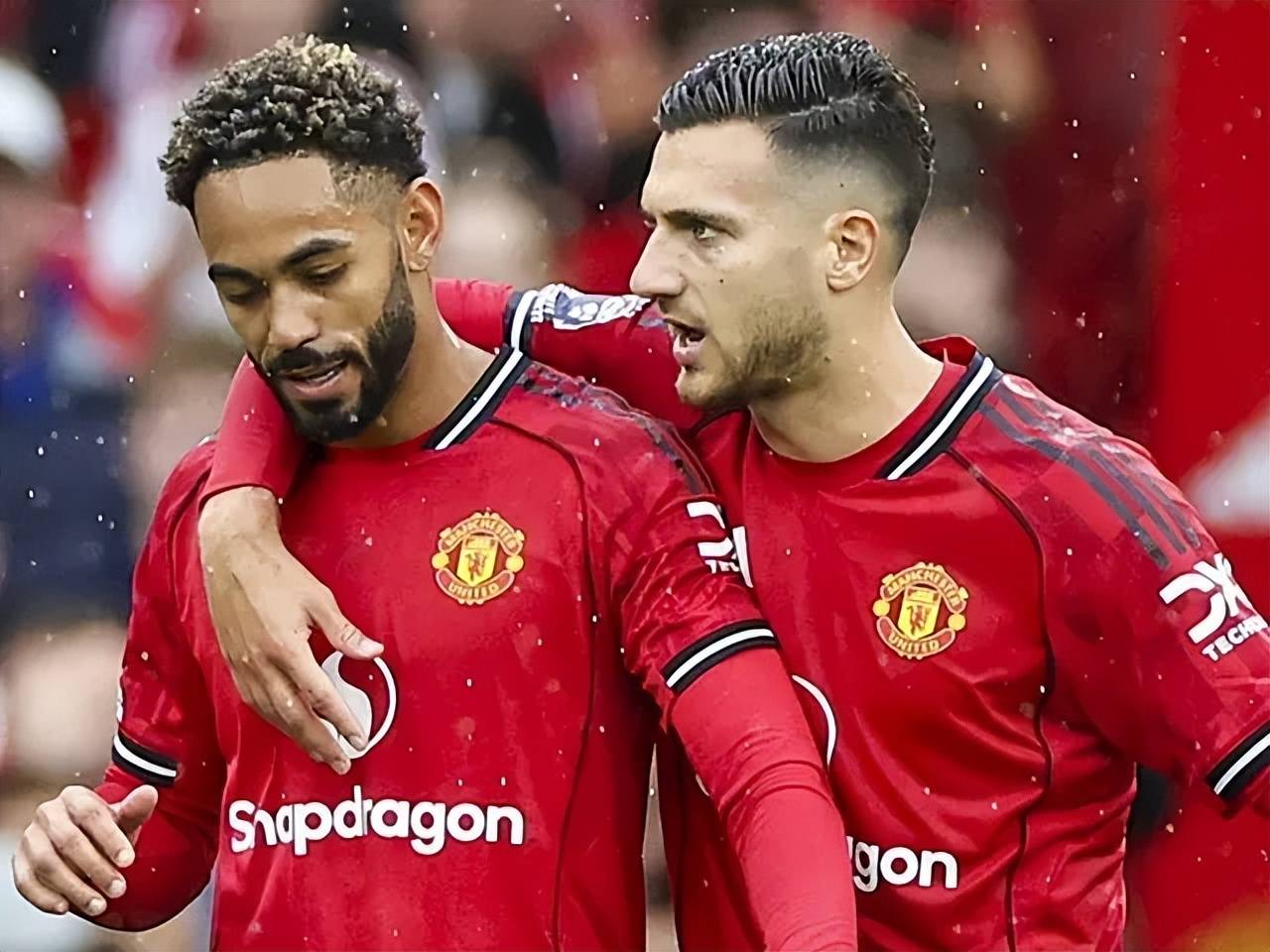 曼联主力缺阵，球队连遭失利难以扭转颓势的简单介绍