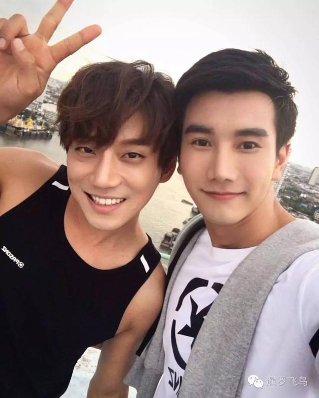 泰国游泳健将力挫群雄，轻松夺冠