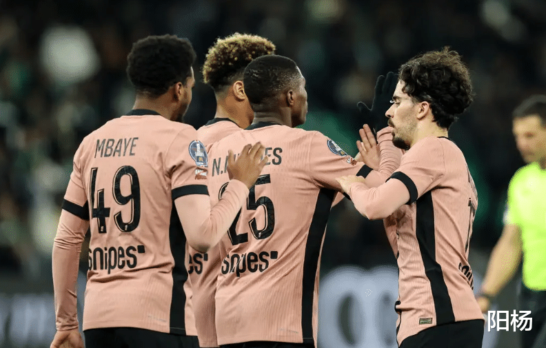 关于圣埃蒂安客场险胜尼姆,法甲关键三分纳账的信息 关于圣埃蒂安客场险胜尼姆,法甲关键三分纳账的信息