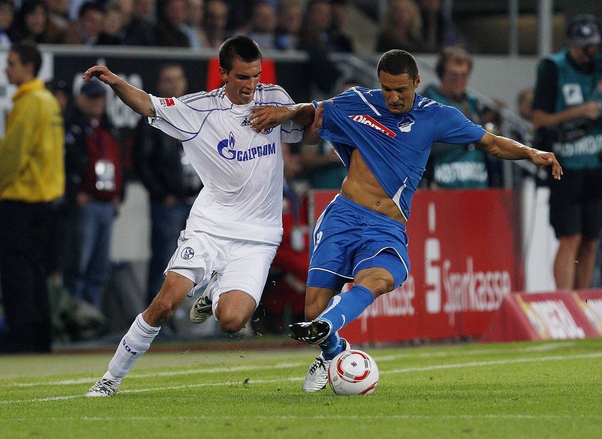 基尔主场不敌对手，遭遇尴尬失利