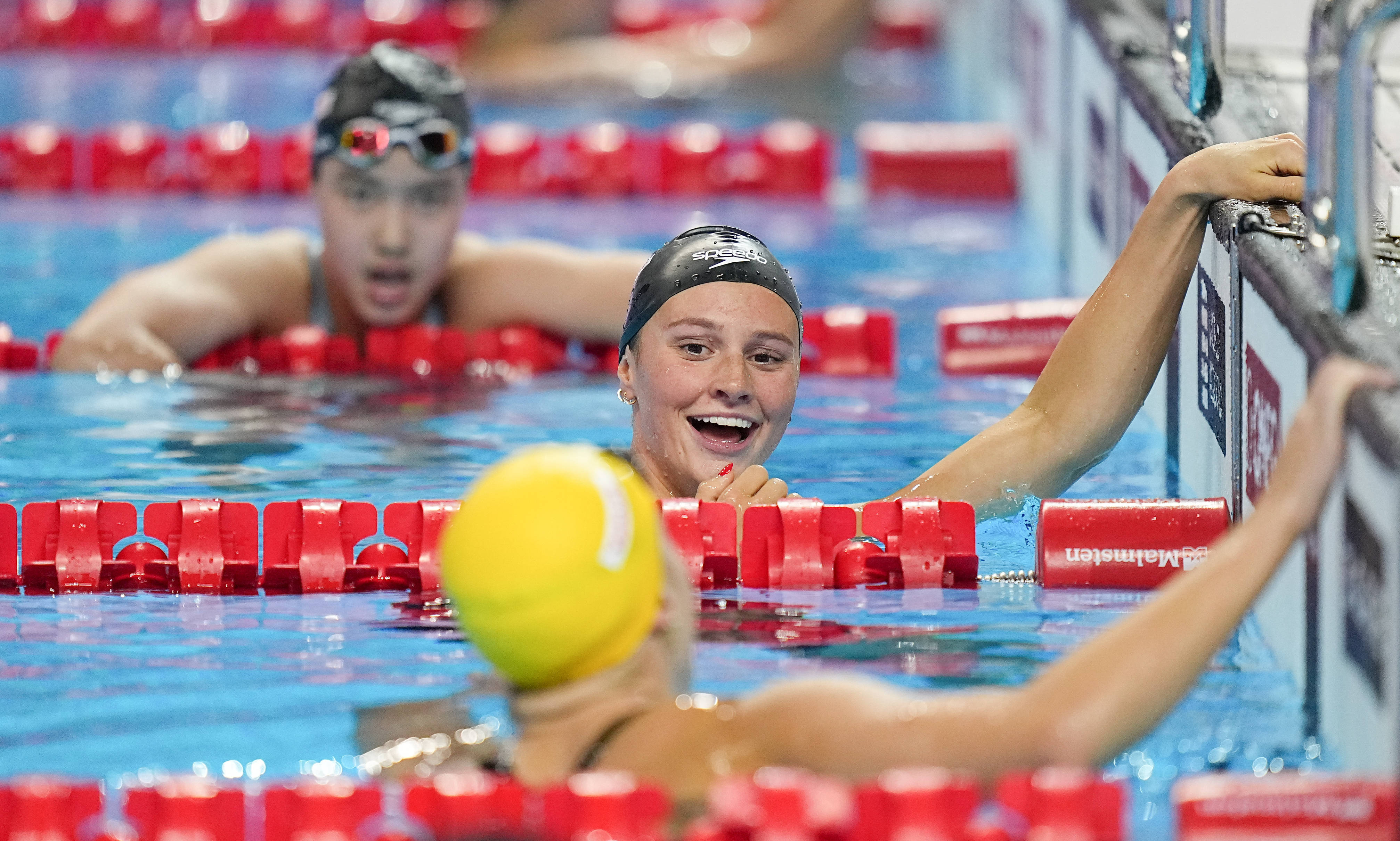 游泳女子米混合泳:中国选手夺冠 游泳女子米混合泳:中国选手夺冠