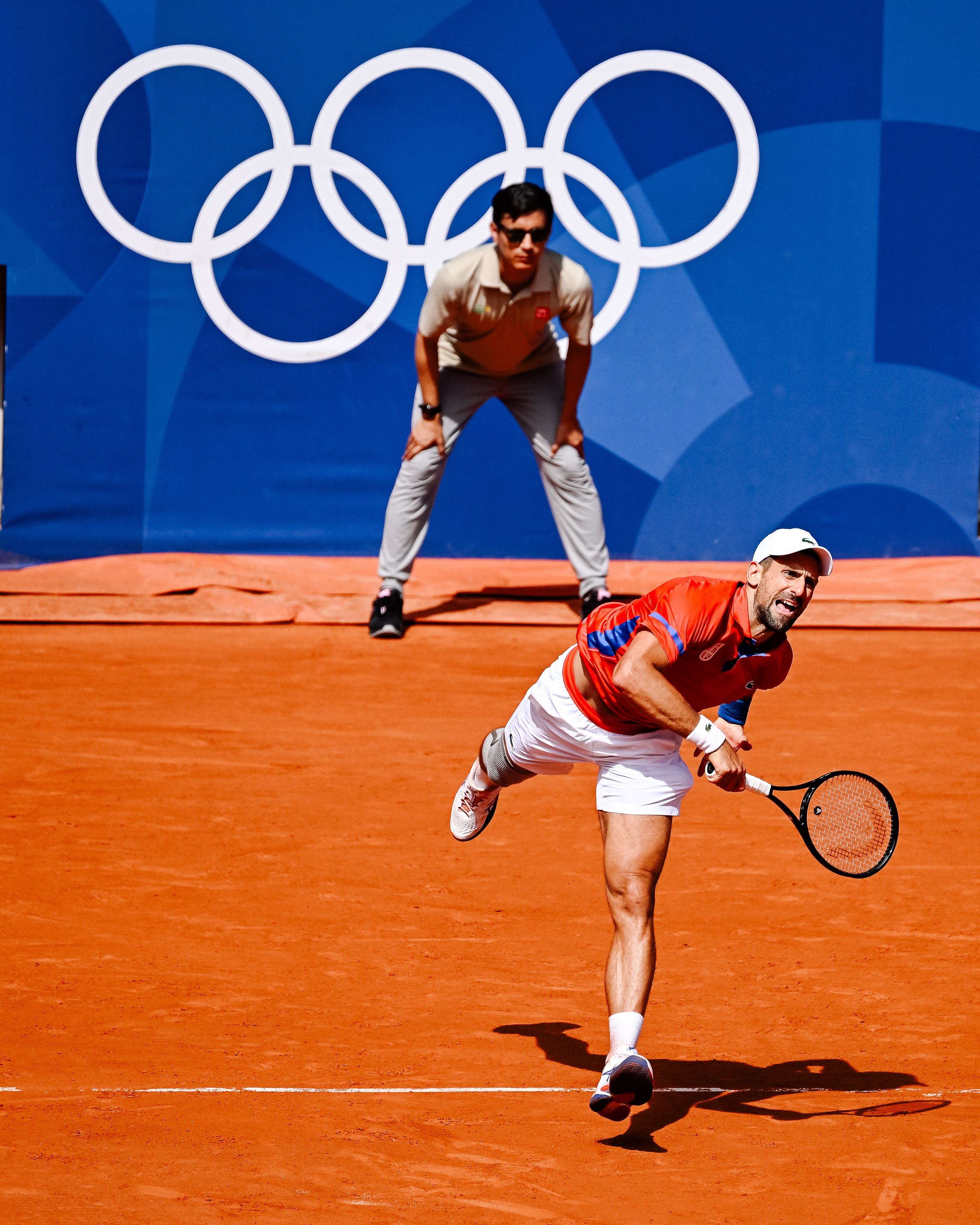 澳大利亚网球队碾压美国网球队，费德勒制霸全场的简单介绍