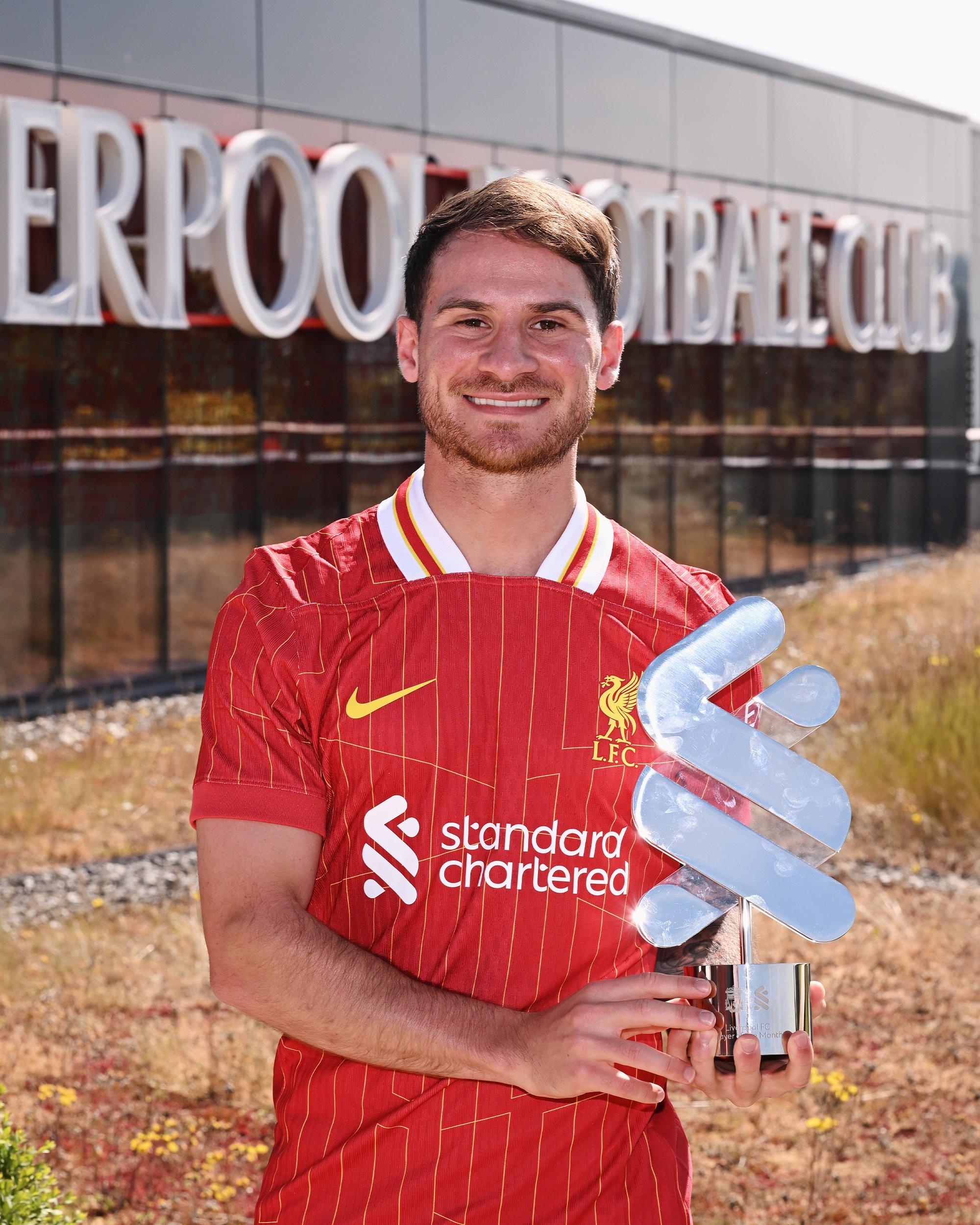 利物浦球员被教练表扬表现出色