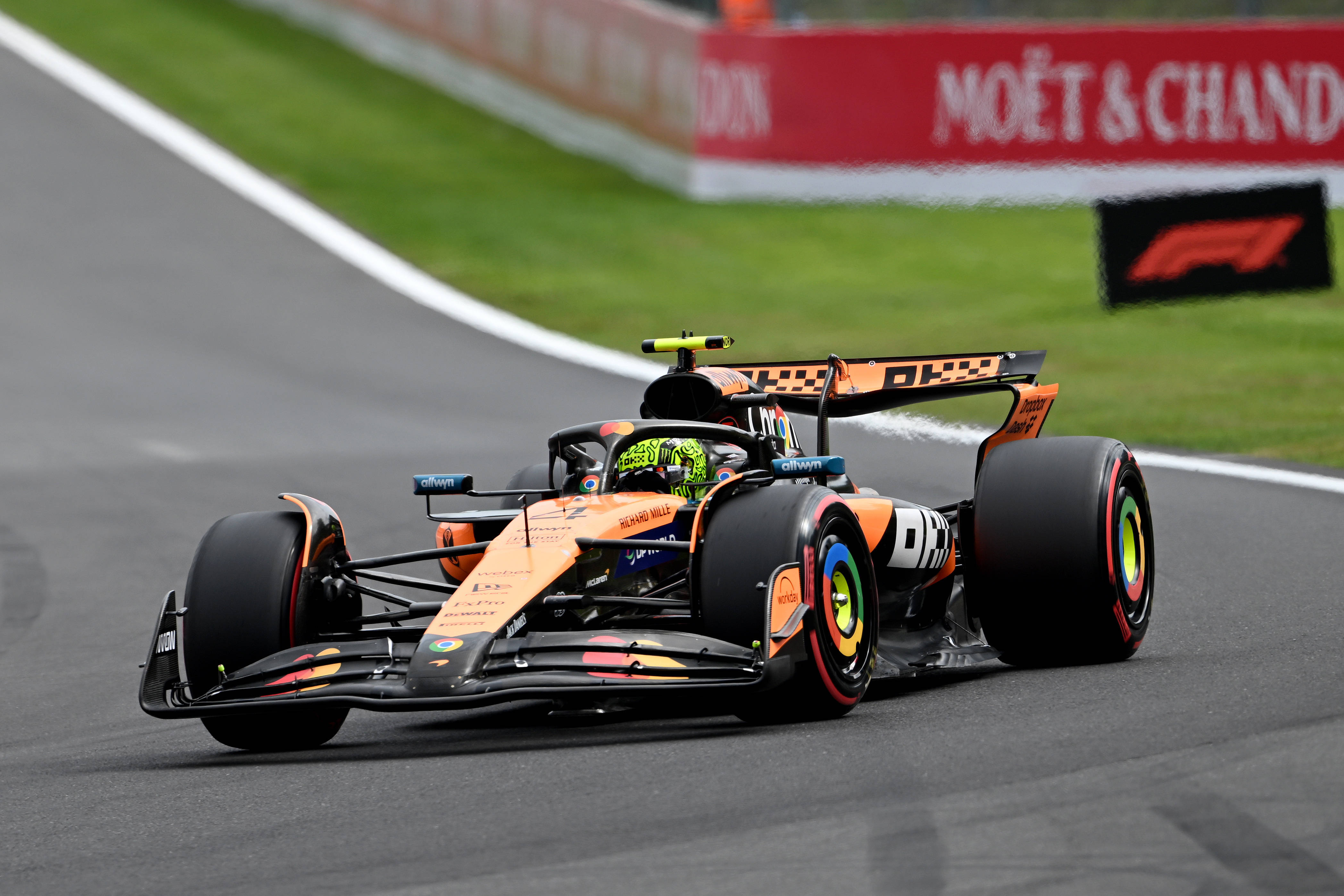 熊猫体育在线-关于迈凯伦完胜索伯车队，拉塞尔状态火热的信息