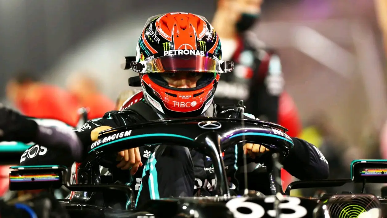 包含哈斯车队翻盘威廉姆斯，拉塞尔高光表现的词条