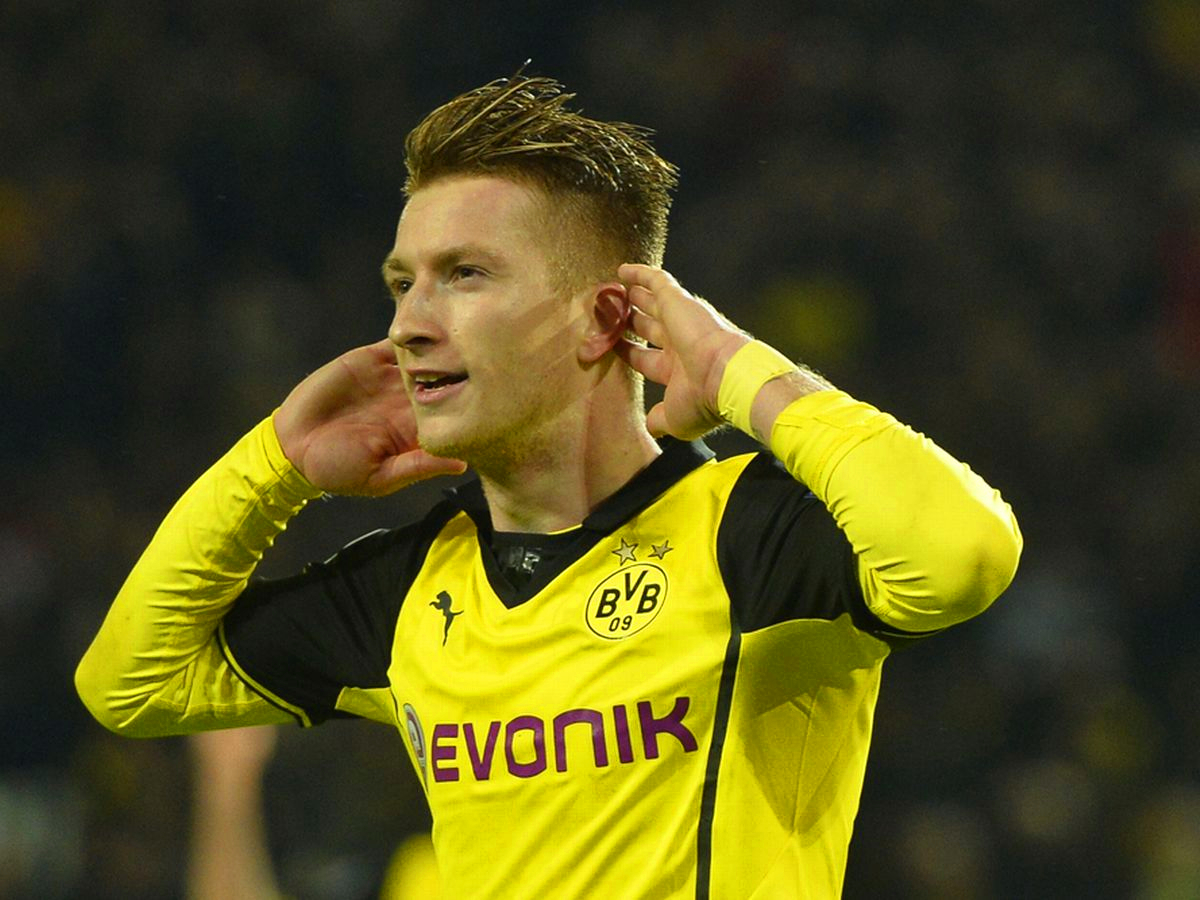 关于多特蒙德客战告捷，小组头名不保的信息